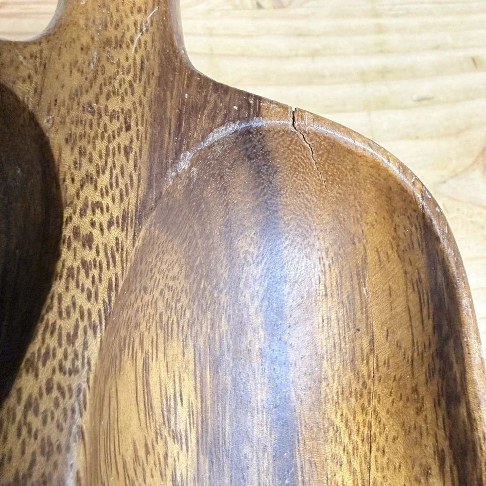 Vintage Monkey Pod Wood Serving Tray Dish Hand Carved‎ Leaf Nut Bowl READ